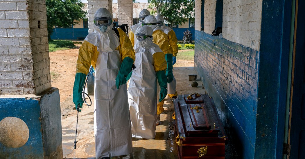 As Ebola Spreads, Scientists Race to Find Vaccines and Treatments