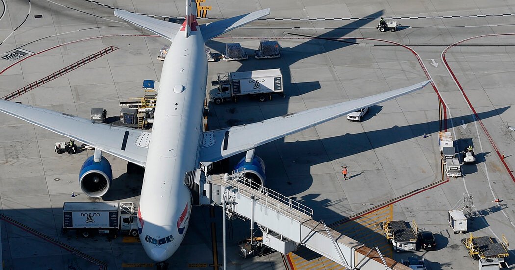 Travelers Bound for the U.K. Hit a Roadblock: Electronic Authorization System Is Down