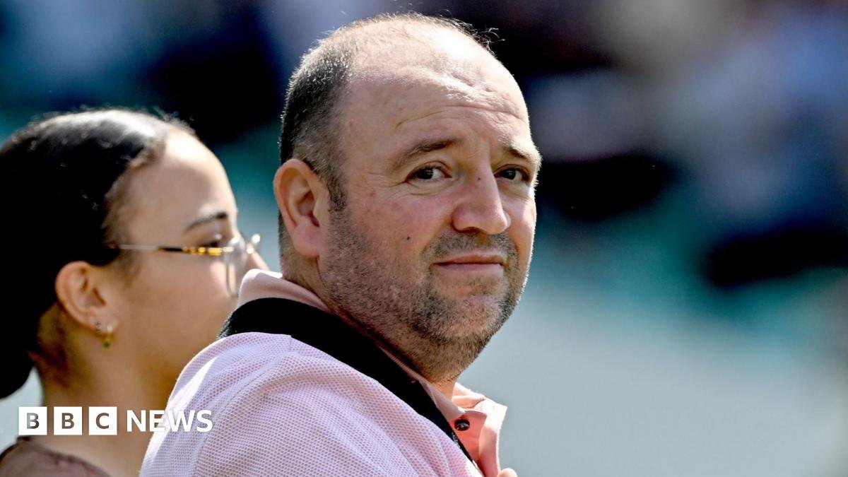 Bondi Beach shooting hero pleads not guilty to assaulting his father