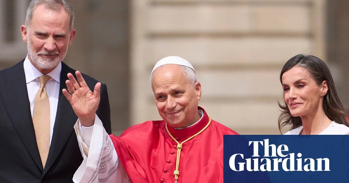 Pope Leo calls for leaders to reject polarisation as he begins Spanish tour | Pope Leo XIV