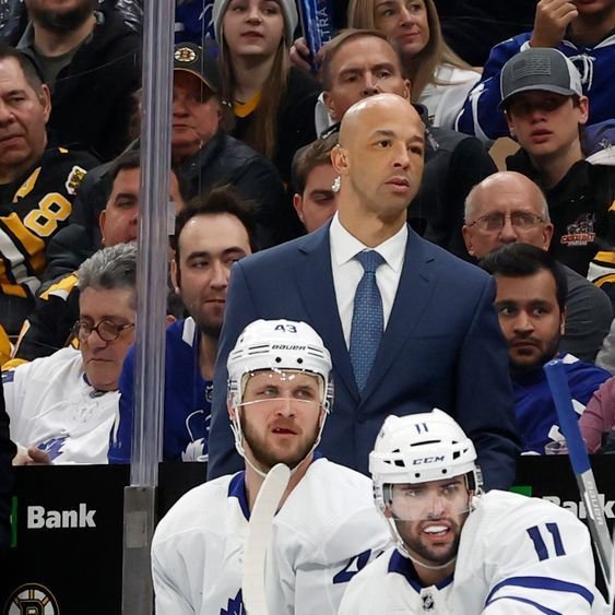 Canucks promote Manny Malhotra from AHL, name as head coach