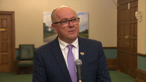 Hunt is on for new N.L. chief pilot ahead of deadline that will ground water bombers, says minister