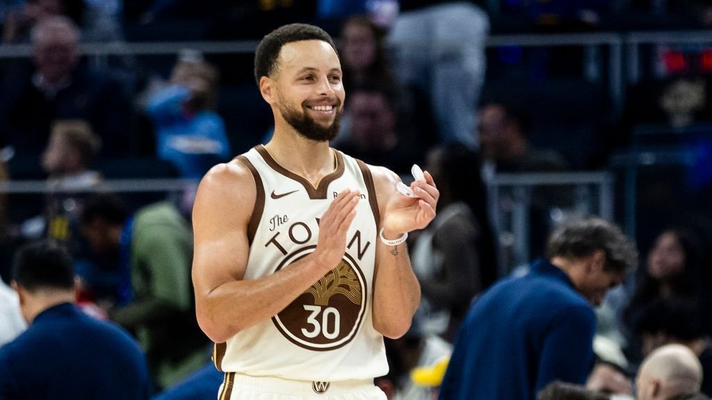Sources: Stephen Curry signs $400M deal with China’s Li-Ning