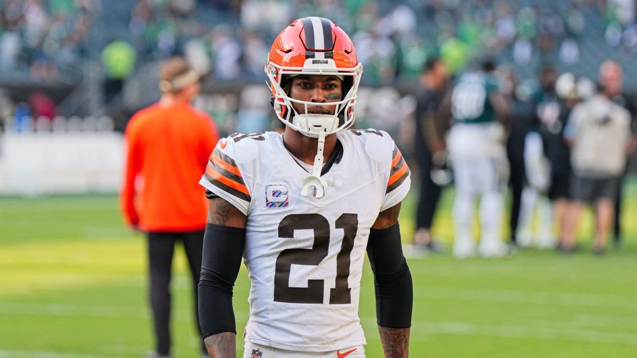 Ward ‘definitely’ wants to stay with Browns after Garrett trade