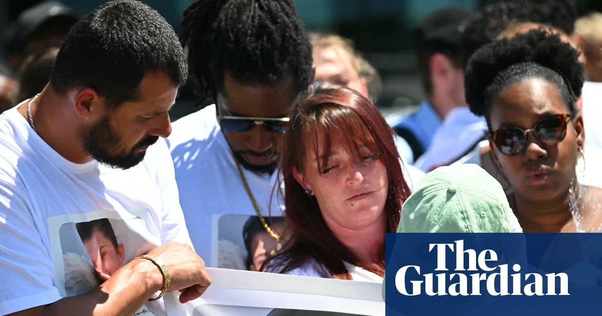 Thousands march for French schoolgirl murdered after police failed to question suspect | France