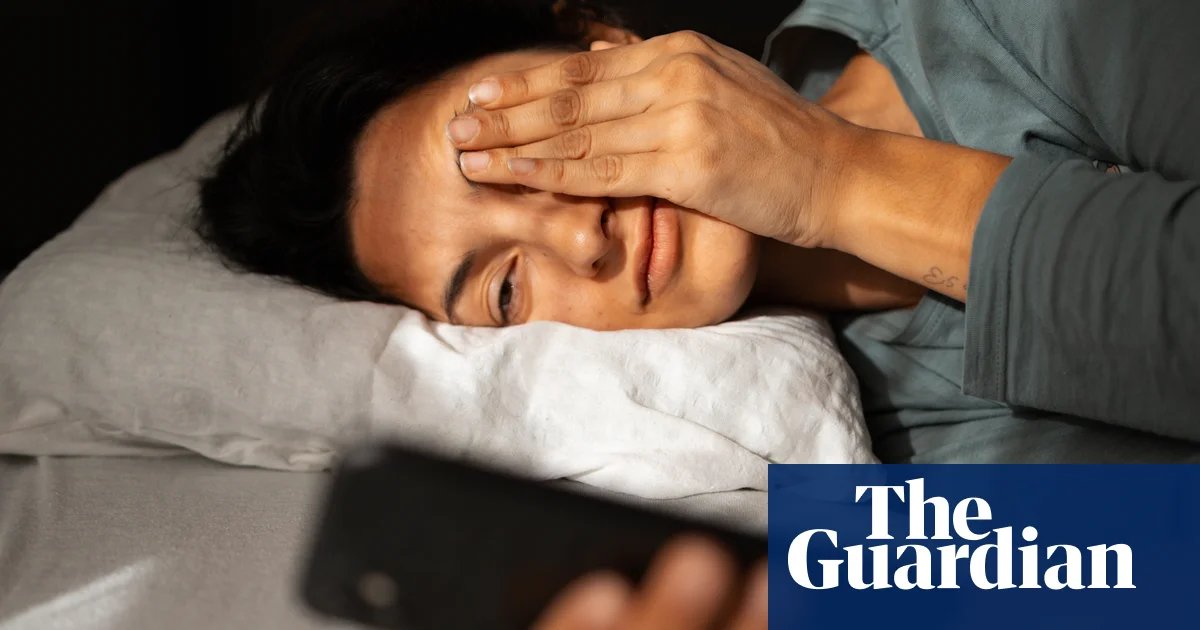 Should you send that midnight text? 11 essential rules for phone etiquette | Social etiquette