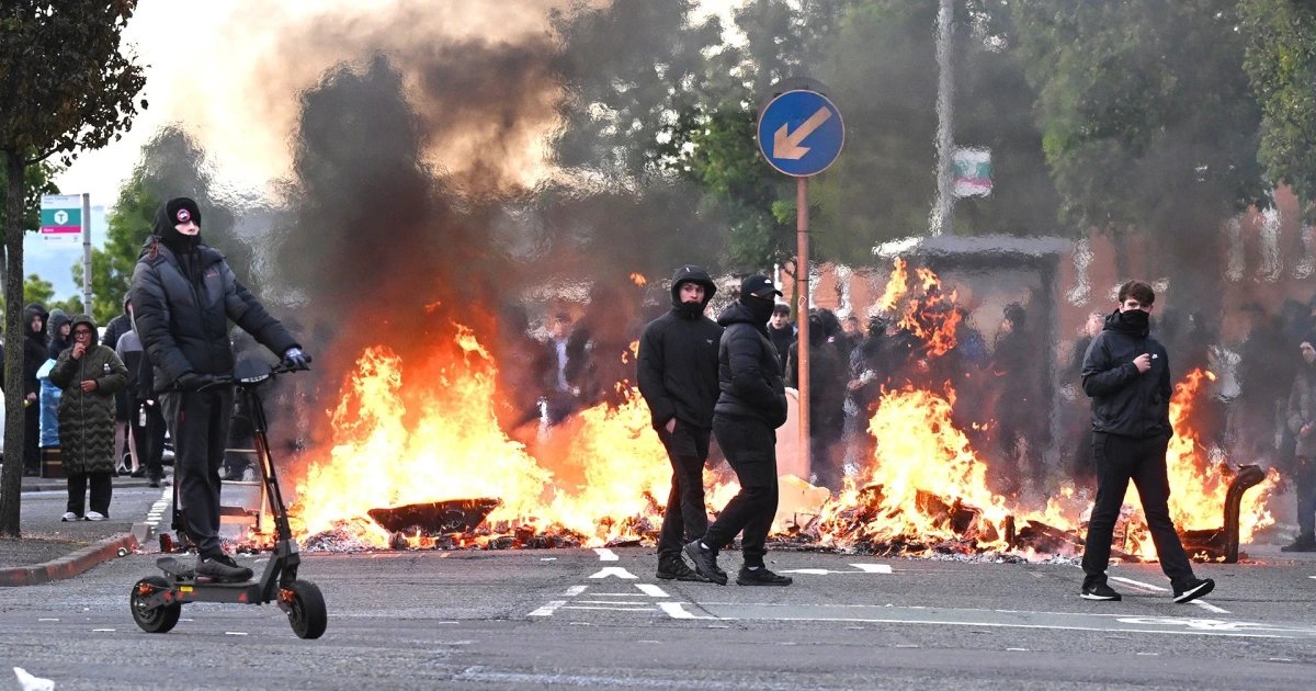 Violent Anti-Immigration Protests Erupt Across Northern Ireland