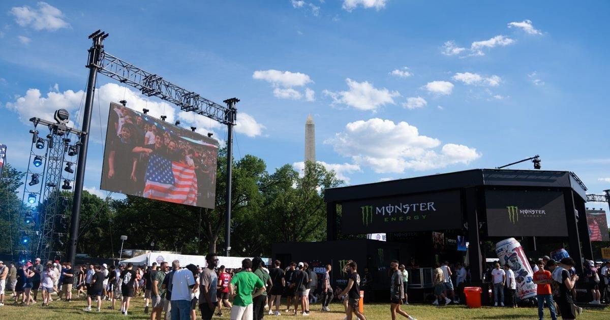 Loud and raucous: Fans gather for Trump's UFC birthday