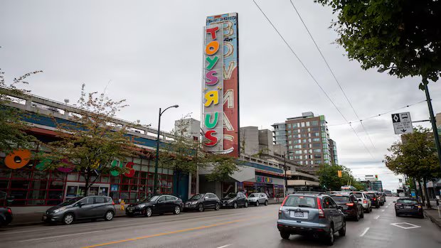 Owner of beleaguered Toys ‘R’ Us Canada floats rebrand in court files