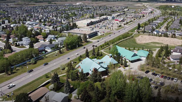 Central Alberta municipalities order stop of non-essential water use as rain overwhelms wastewater systems