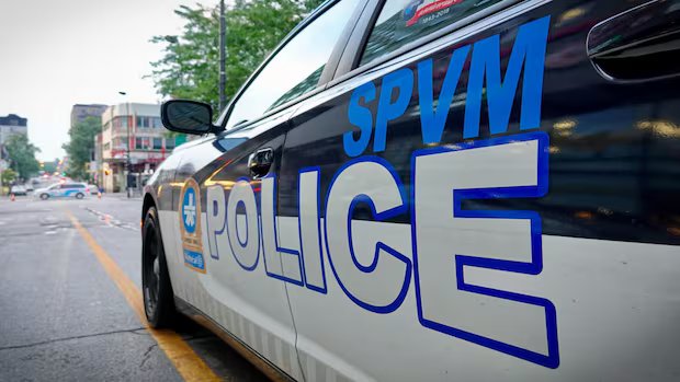 Police warn of armed suspect in Montreal’s Côte-des-Neiges neighbourhood after officer injured