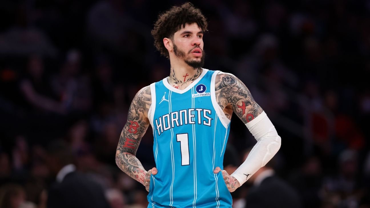 Sources: Hornets trade Ball, Green to Timberwolves for Reid, picks