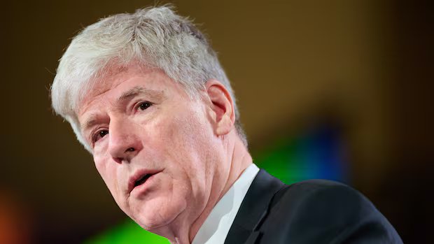 Energy minister to name 5 priority power-line projects for federal backing today