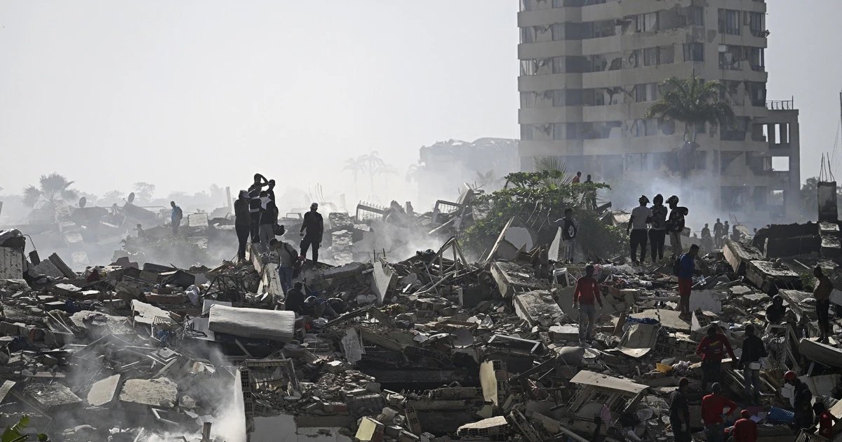 On the Ground: Venezuelan Reporter Details Earthquake Rescues