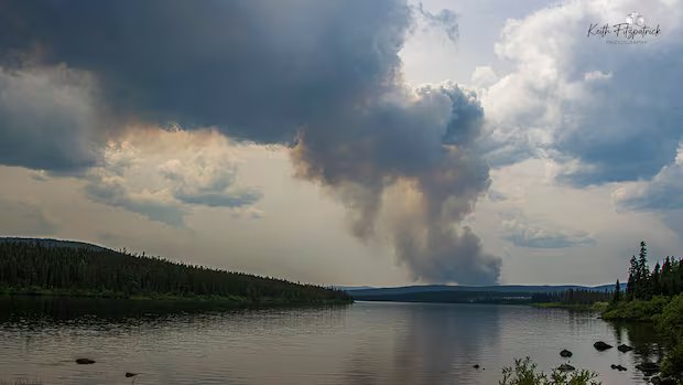 Water bombers make ‘significant’ progress on wildfires burning near Labrador City, government says