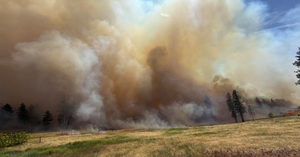 Wildfire in Washington State Prompts Evacuation Orders