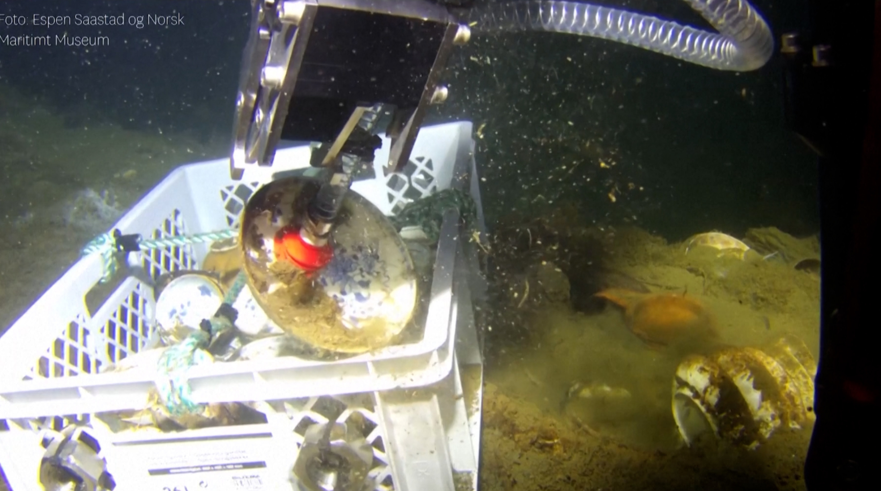 Norway salvages 18th-century shipwreck, recovers porcelain and chandelier | History