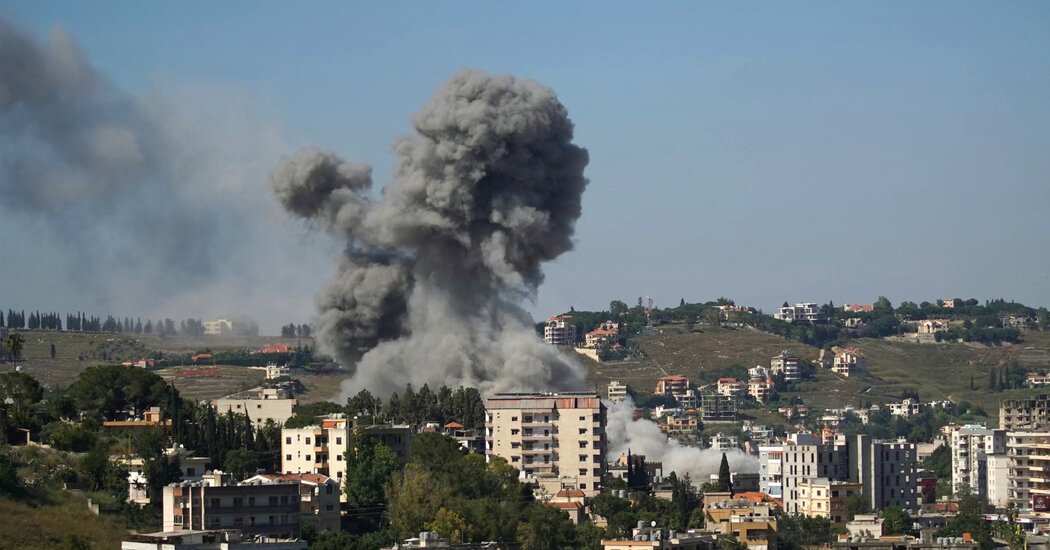 Mideast Live Updates: Fighting Persists in Lebanon, Complicating Iran Peace Talks
