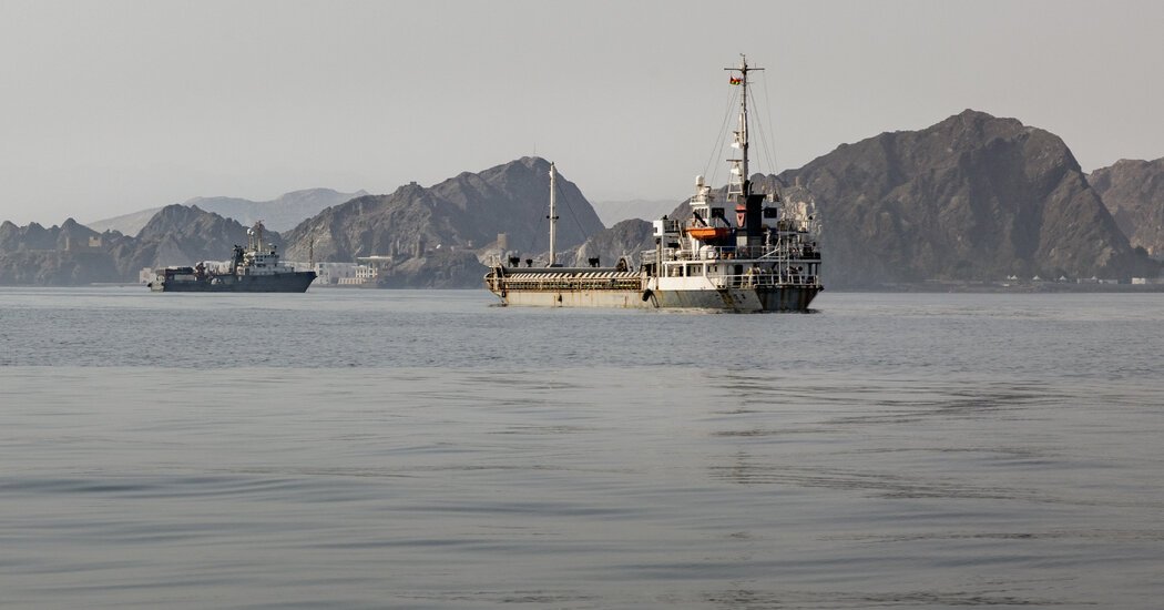 Mideast Live Updates: Strait of Hormuz Re-emerges as Flashpoint After Iran Says It’s Closed