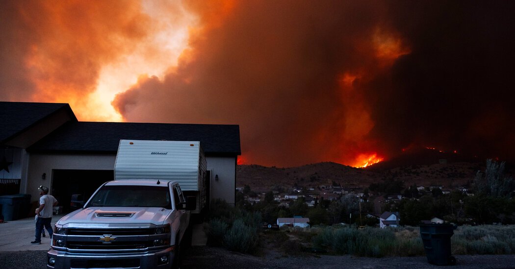 Wildfire in Central Utah Prompts Evacuation Order for Hundreds of People
