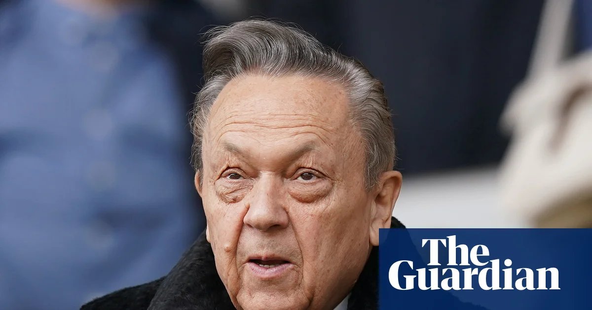 Football regulator could force David Sullivan to sell West Ham stake | David Sullivan