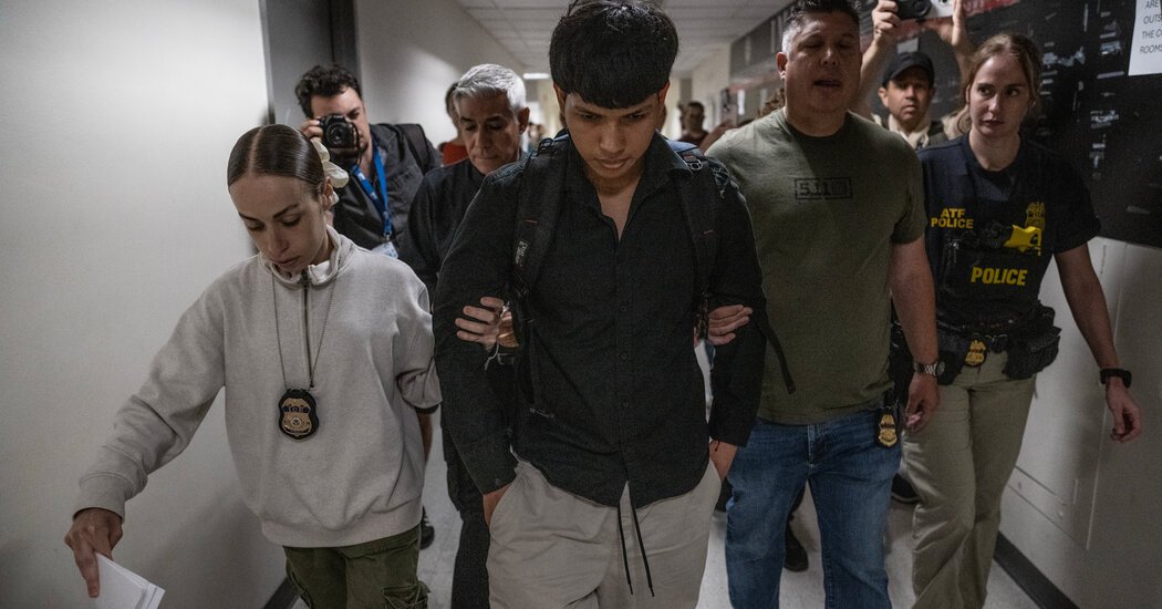 Federal Judge Bars ICE From Making Arrests in Immigration Courts
