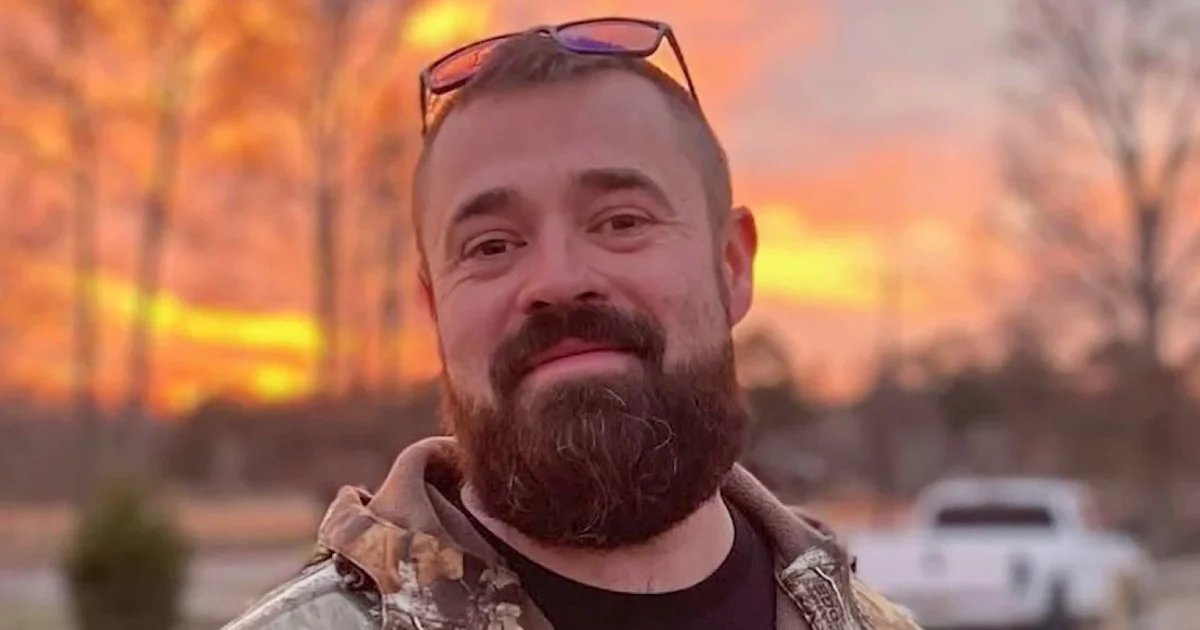 Judge drops murder charge against Arkansas sheriff candidate who killed a man