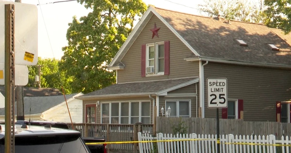 Iowa gunman suspected of killing 6 family members then himself