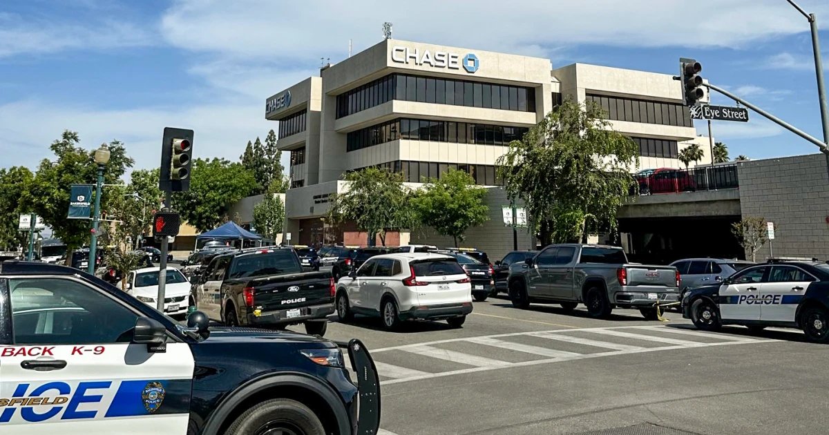 Bomb threat at Bakersfield, California, Chase Bank location prompts evacuations