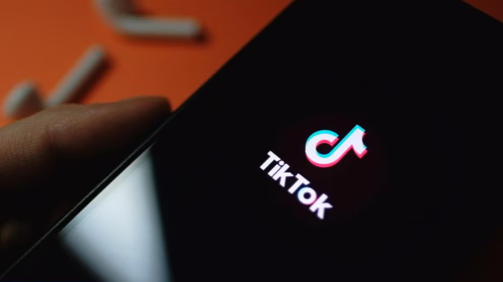 WATCH:  Florida AG on lawsuit alleging TikTok targets kids, deceives parents