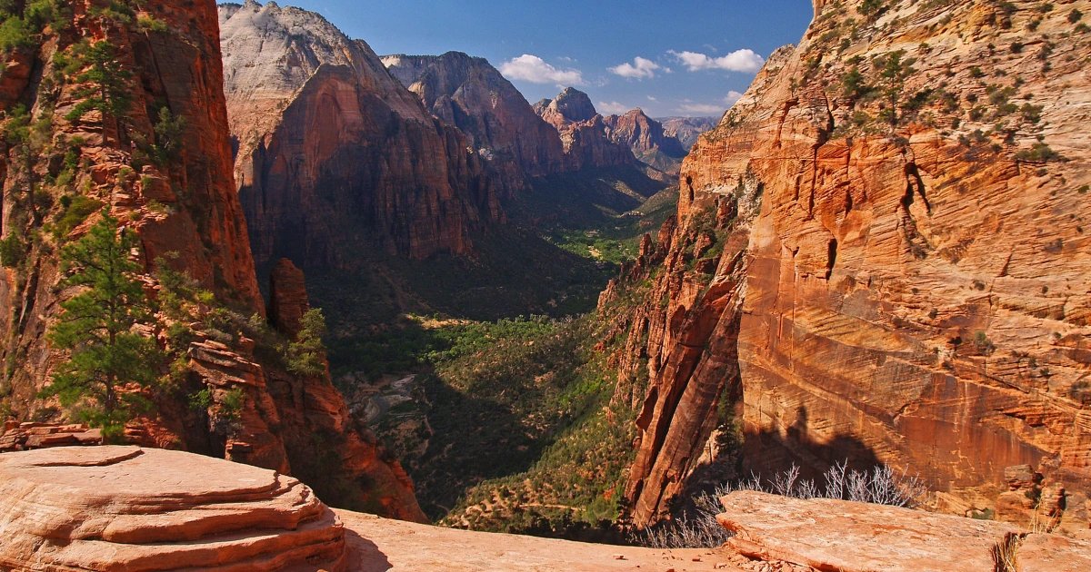 Former Vegas youth pastor charged with murder 20 years after his wife’s deadly fall at Zion National park