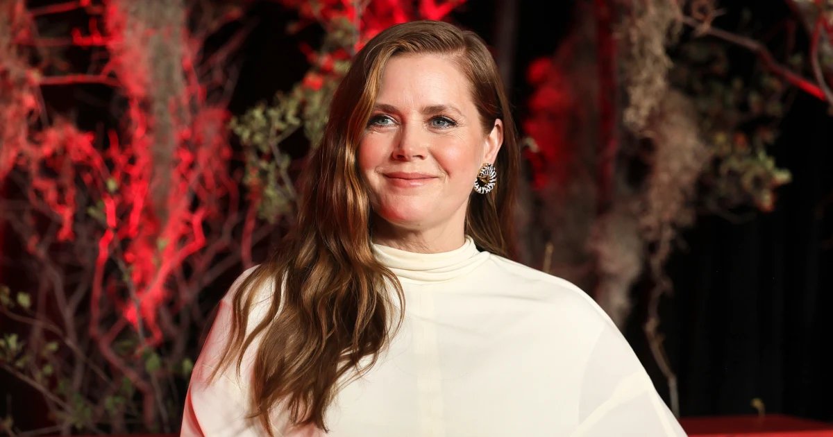 Amy Adams says she saved stabbing victim thanks to role on short-lived CBS medical drama