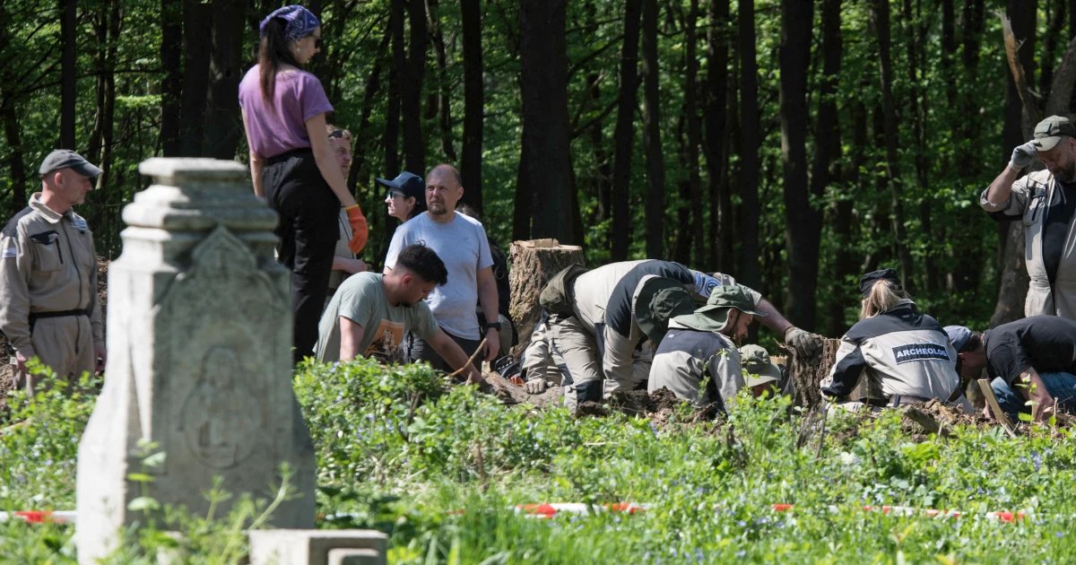 A historical feud threatens a key wartime alliance for Ukraine