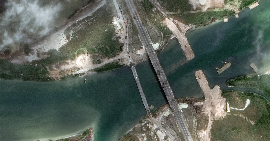 Ukrainian Attacks Spur State of Emergency Declaration in Crimea