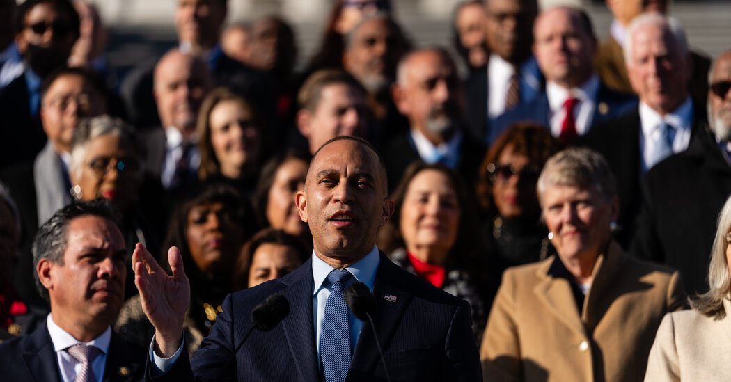 Jeffries Faces Steep Test as Far Left Builds Strength in Congress
