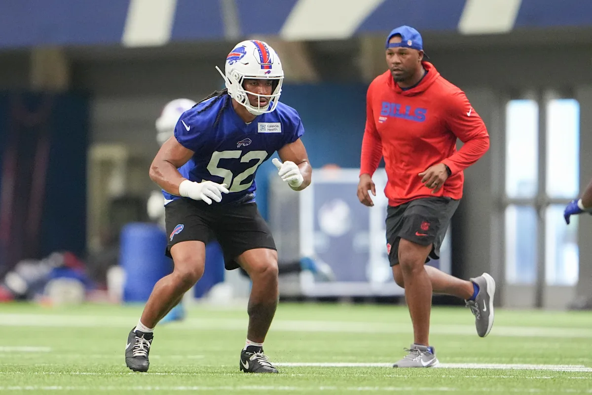 Bills’ Joe Brady raves about rookie defender early in his career