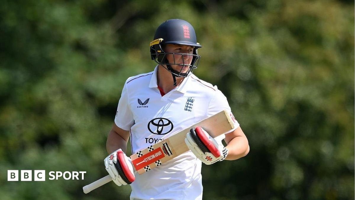 Ben McKinney: England Lions batter signs new Durham contract extension