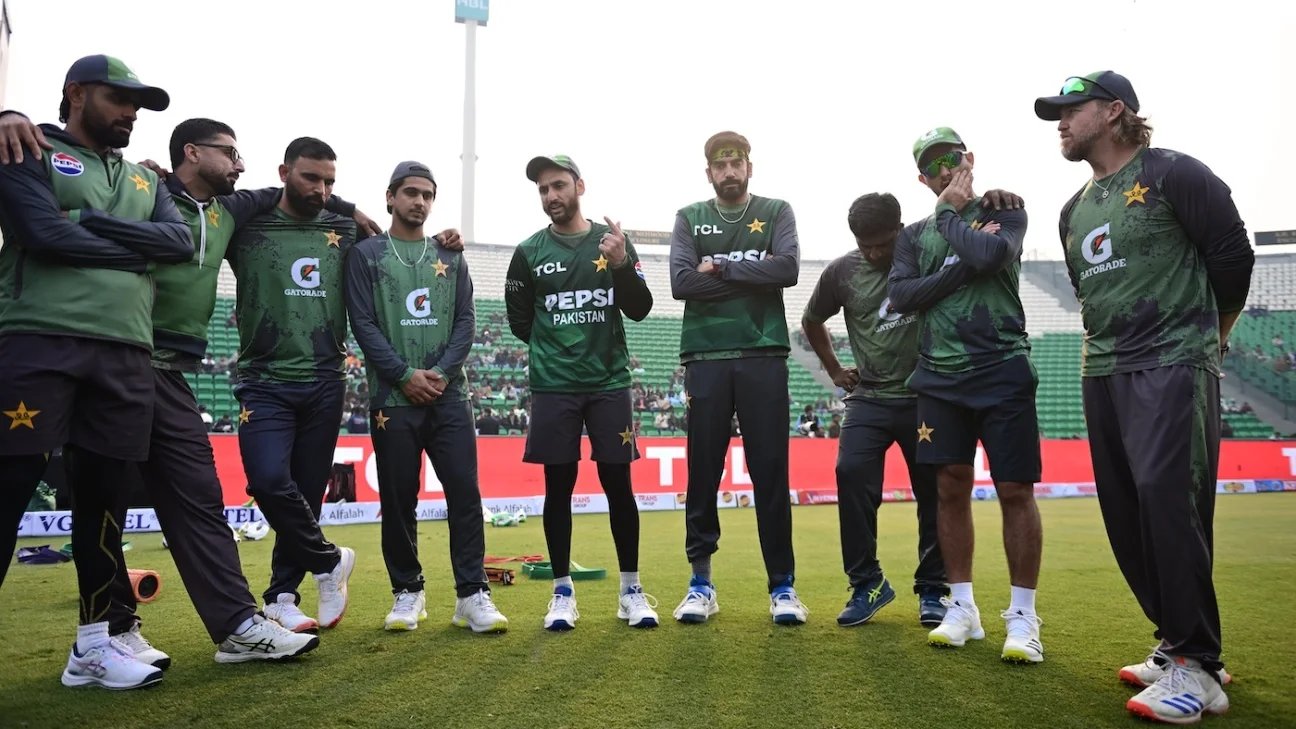 Sarfaraz Ahmed and Mike Hesson to oversee Pakistan’s red and white-ball camps at NCA in Lahore