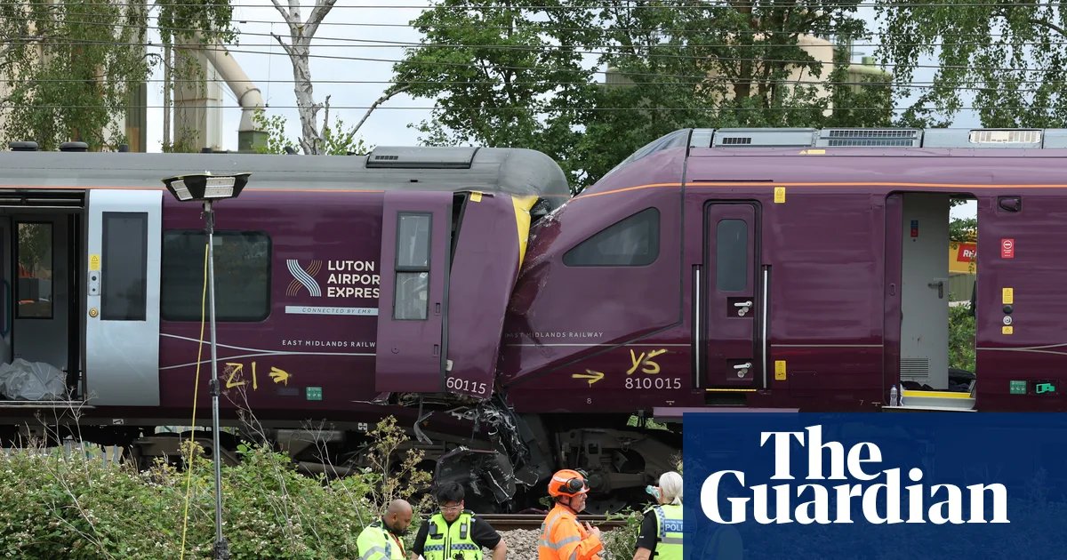 Bedford crash occurred after train passed red signal, investigators believe | Rail industry