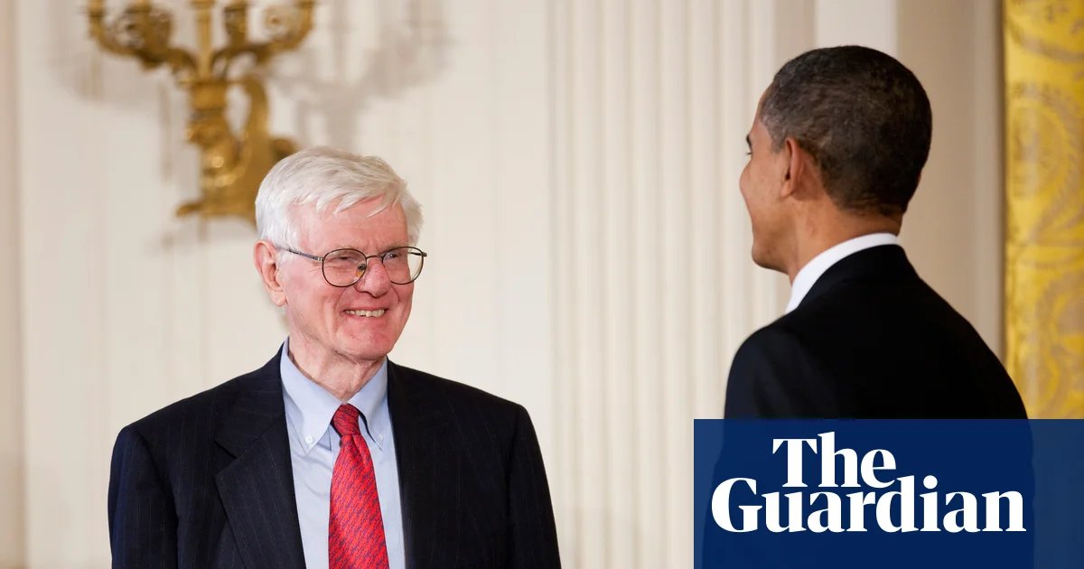 Gordon S Wood, Pulitzer-prize winning historian, dies after being struck by a car in Rhode Island | Rhode Island