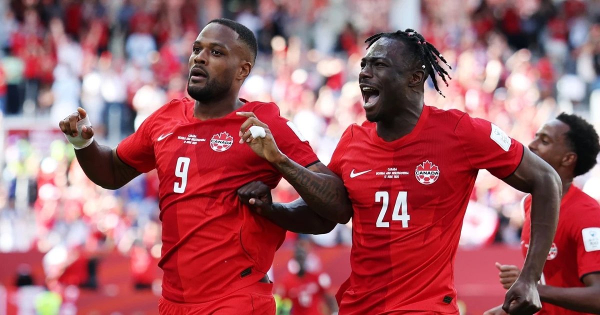 Cyle Larin anota el 1-1 para la “Hoja de Maple”