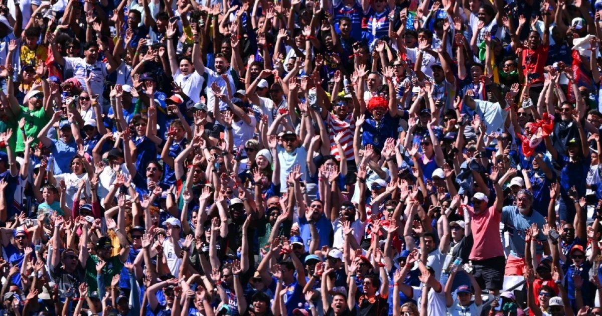 ¡Gol de Mbappé y fiesta francesa! Francia se adelanta y enciende a su afición