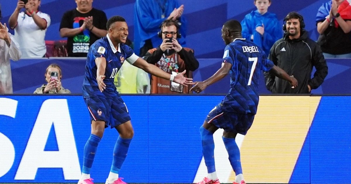 Mbappé aprovecha grave error de Irak y llega a 16 goles en Copas del Mundo