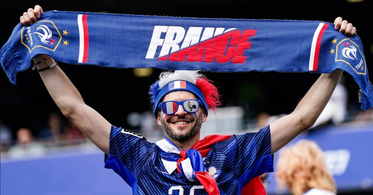 Fanáticos de Argentina, Francia, Irak, Noruega y Senegal comparten la fiesta del Mundial