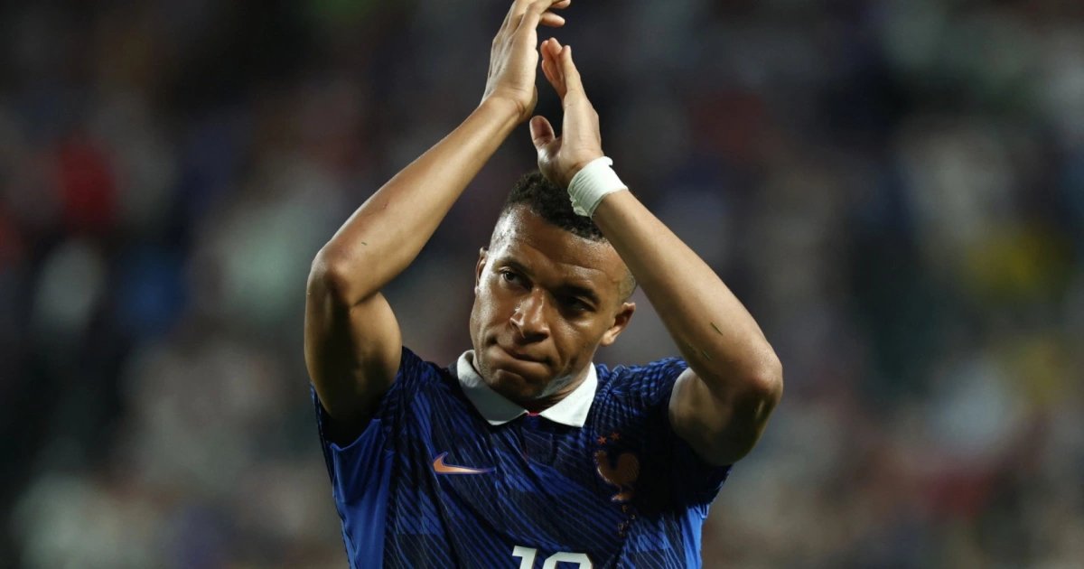 Francia apunta alto y Mbappé mantiene el enfoque tras la goleada