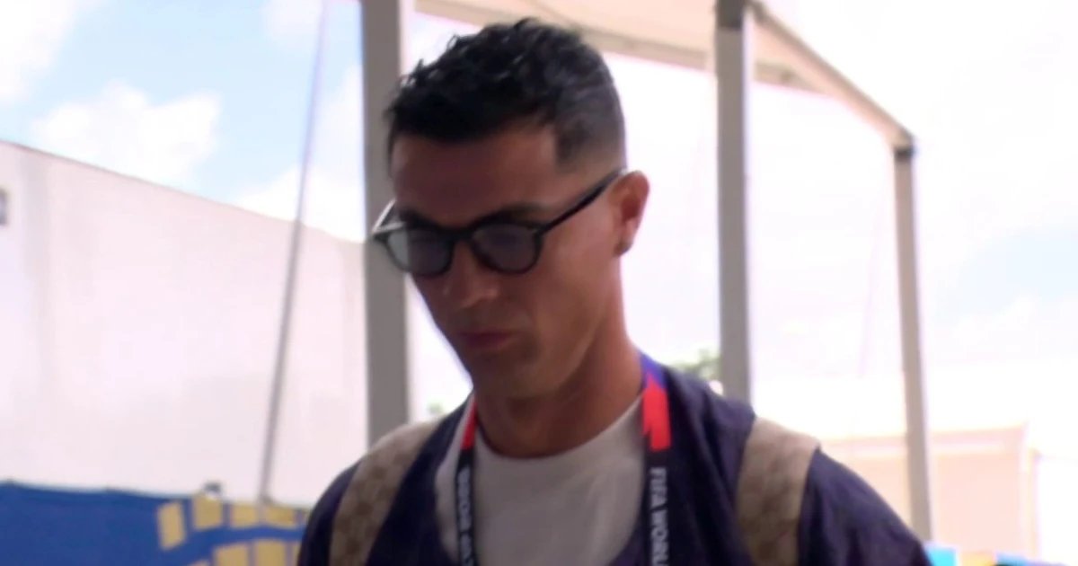 ¿Aura? Cristiano Ronaldo llega listo para la batalla con un tremendo look