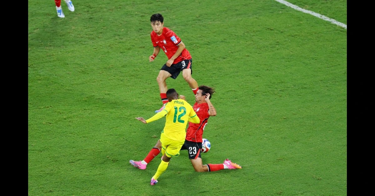 Thapelo Maseko abre el marcador para Sudáfrica ante Corea del Sur