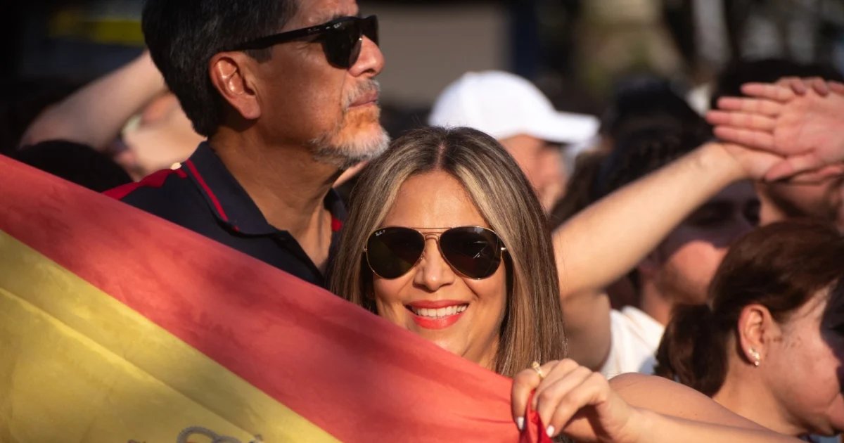 Vida o muerte: Así fue la fiesta y la desgracia de la afición en una jornada clave del Mundial