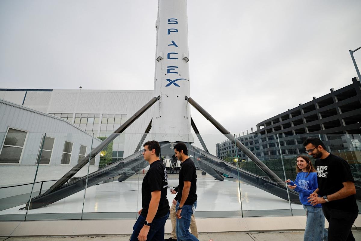 The 400-year-old lesson for SpaceX investors: Chart of the Day