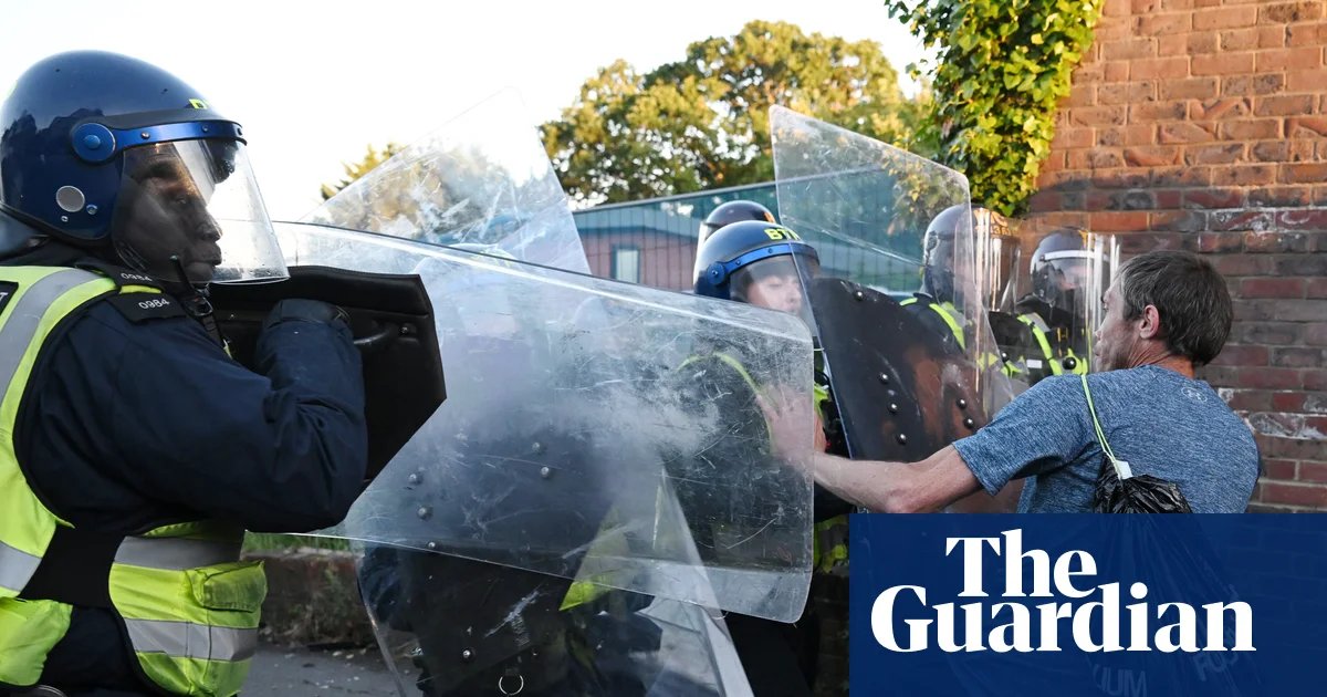 Protesters clash with police in Southampton over Henry Nowak murder | Southampton